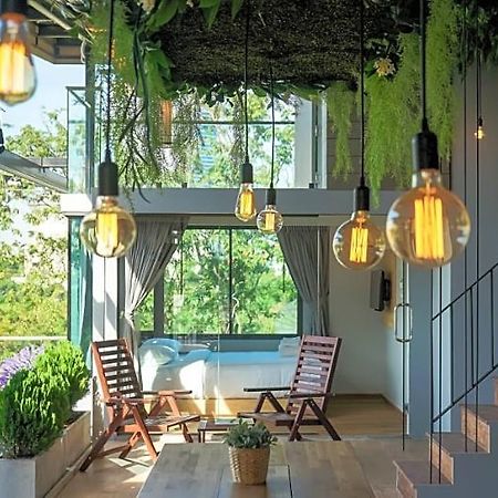 Nest By Sangob Hotel Bangkok Exterior photo